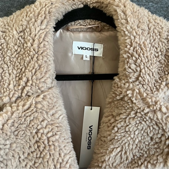 Vigoss Faux Shearling Teddy Coat - Picture 4 of 9
